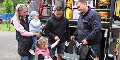 Großes Gemeindefest mit der Feuerwehr