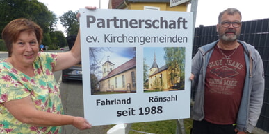 Lebendige Partnerschaft der Kirchengemeinden im Bild festgehalten