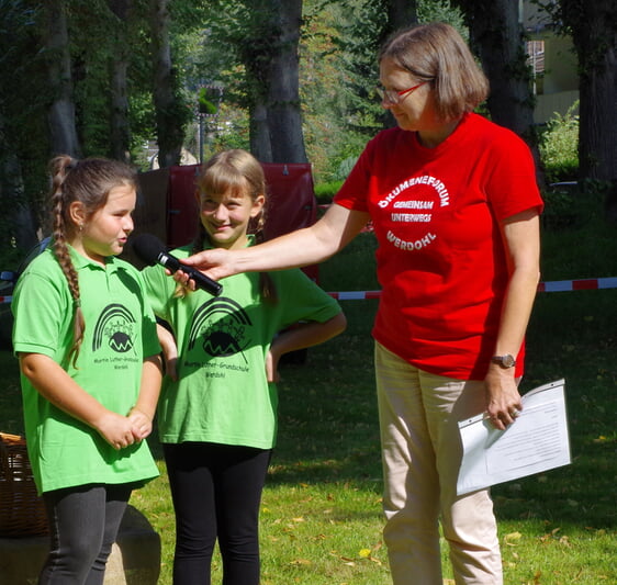 Interview der Kinder zum Thema Schöpfung bewahren. (Foto: Iris Kannenberg)