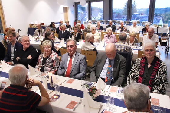 Rund 60 Gäste nahmen an den Jubiläumsfeierlichkeiten im Gemeindezentrum der Kreuzkirche teil (Foto: Salzmann)