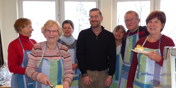 Das Team des Cafés Mathilde betseht von dem aus vielen ehrenamtlichen Mitarbeitern (Foto: Weiland)