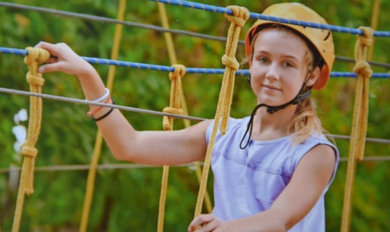 Die Freizeiten bieten zahlreiche Spielmöglichkeiten für Kinder und Jugendliche. Foto: Katalog