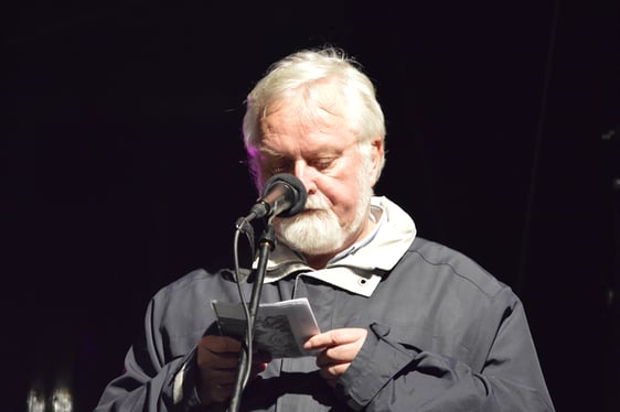 Pastor Johannes Broxtermann (St. Joseph und Medardus-Kirche Lüdenscheid) mit einem weiteren geistlichen Impuls (Foto: Kannenberg)