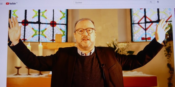 Superintendent Dr. Christof Grote hielt die Predigt im digitalen Abschlussgottesdienst der Evangelischen Allianz im Rahmedetal (Foto: Weiland)